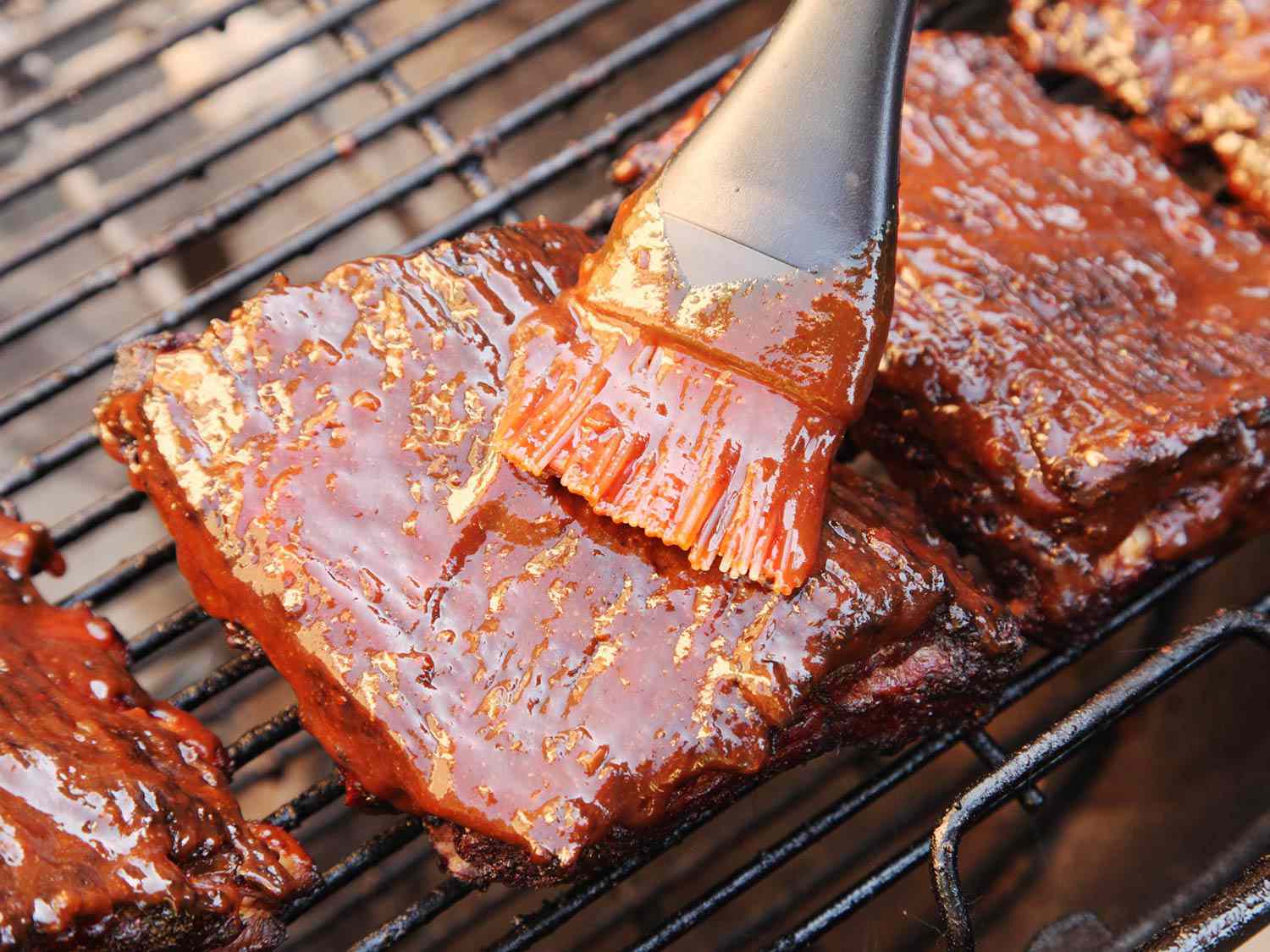 when to add bbq sauce to pulled pork in slow cooker