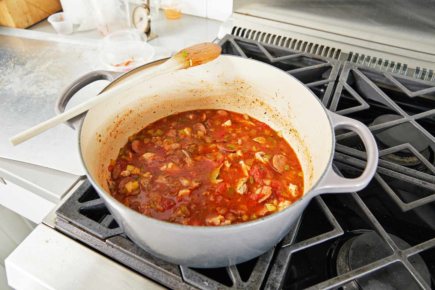 how to clean cast iron dutch oven