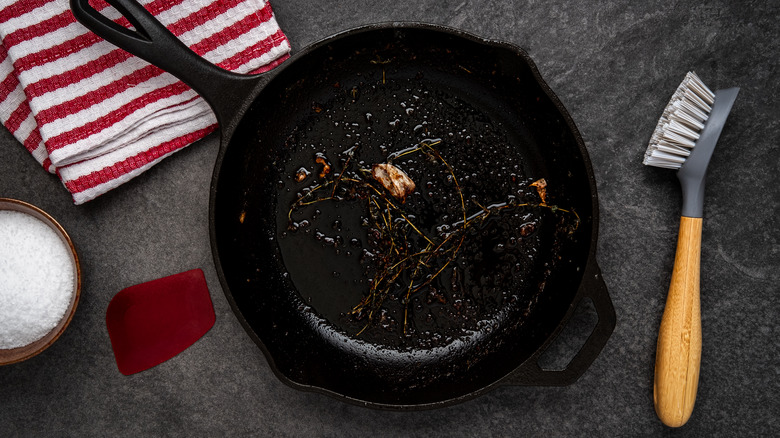 how long to cook chicken tenders in cast iron skillet