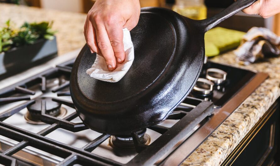 How Long to Cook Chicken Wings in Cast Iron Skillet?