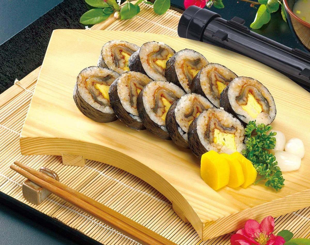 preventing fish from sticking to knife