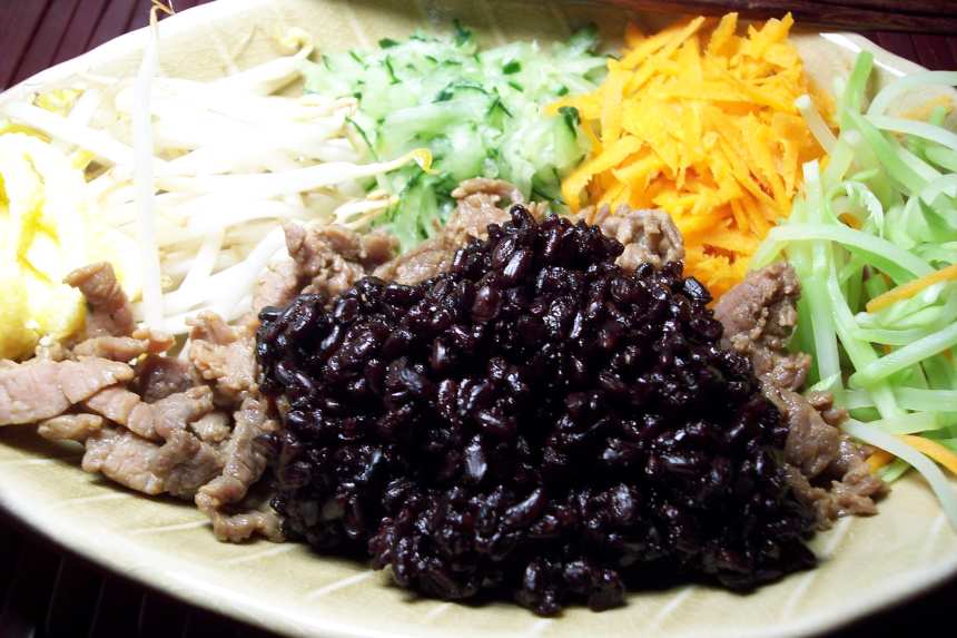 how much fiber in black rice