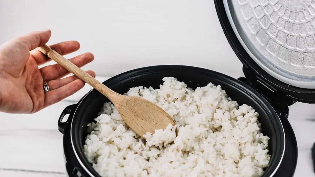 how to clean a rice cooker